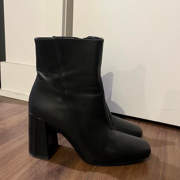 Intervalle Leather boots size 7.5 - Picture 3 of 3